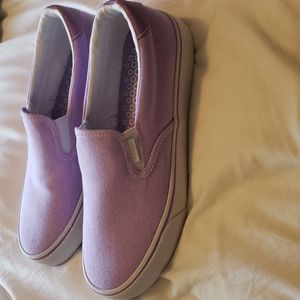 NWOT Lugz lavender slip ons